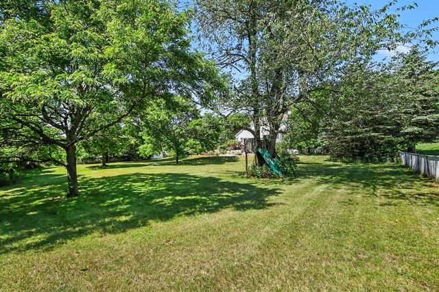 1090 Cumberland Avenue, Lowell, MI 49331