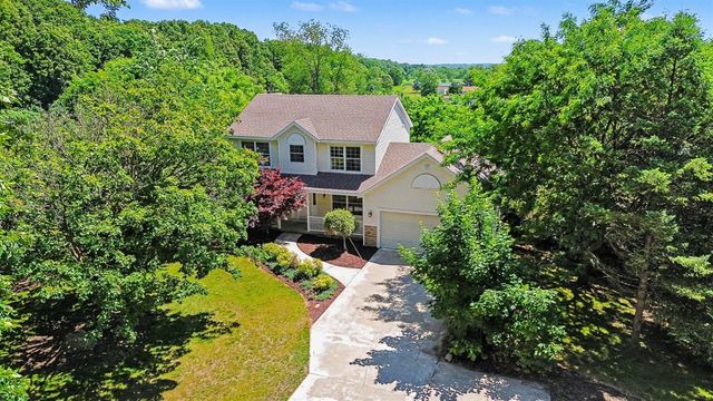 1090 Cumberland Avenue, Lowell, MI 49331