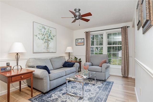 602 Kayleigh Drive, Webster, NY 14580