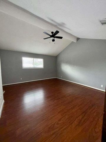 9353 Westwood Village 42, Houston, TX 77036