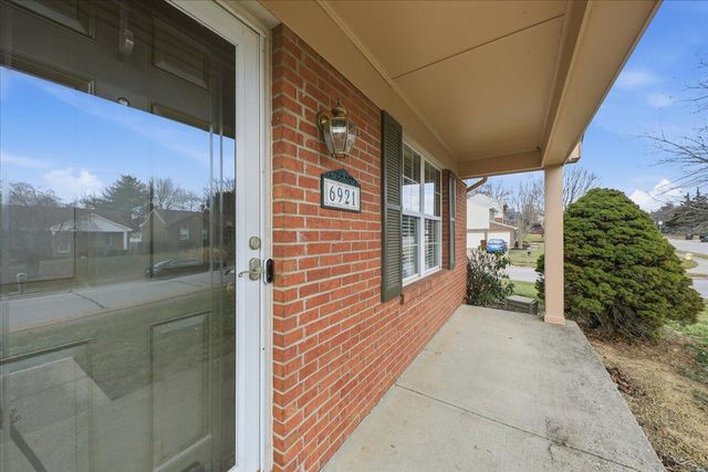 6921 Shadowridge Court, Florence, KY 41042