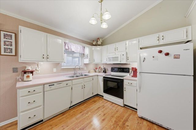 6921 Shadowridge Court, Florence, KY 41042