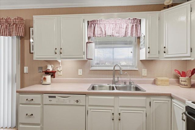 6921 Shadowridge Court, Florence, KY 41042