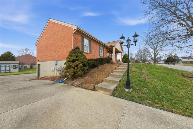 6921 Shadowridge Court, Florence, KY 41042