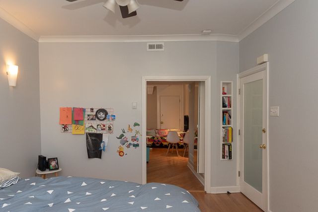 3144 N OAKLEY Avenue 3F, Chicago, IL 60618