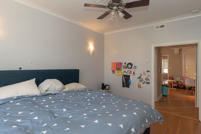 3144 N OAKLEY Avenue 3F, Chicago, IL 60618