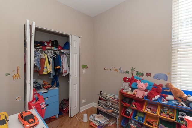 3144 N OAKLEY Avenue 3F, Chicago, IL 60618