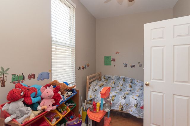 3144 N OAKLEY Avenue 3F, Chicago, IL 60618