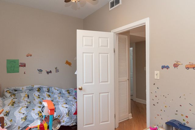 3144 N OAKLEY Avenue 3F, Chicago, IL 60618