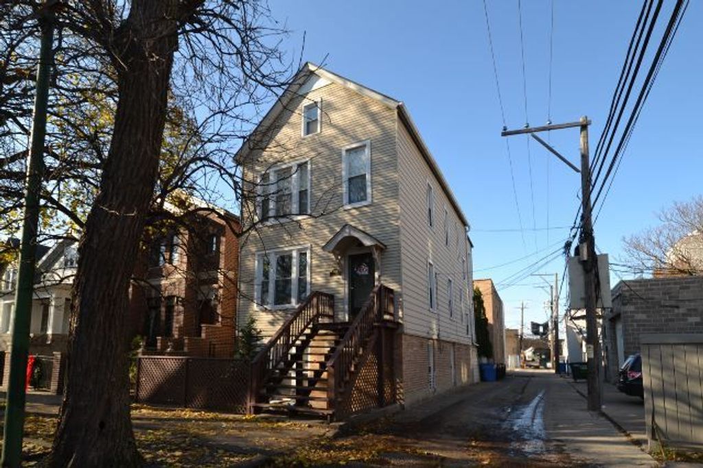 3144 N OAKLEY Avenue 3F, Chicago, IL 60618