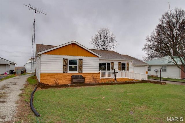 4 6th Street, Carrollton, IL 62016