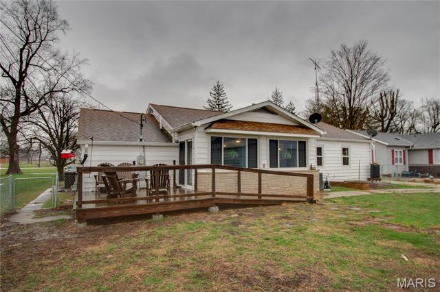 4 6th Street, Carrollton, IL 62016