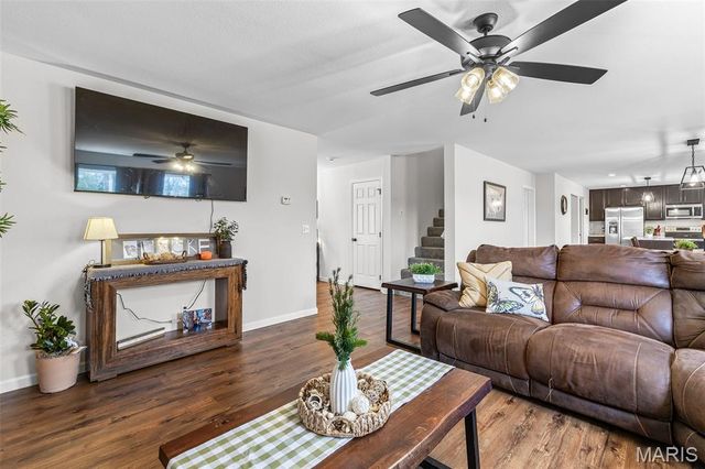 228 Red Maple Court, Hillsboro, MO 63050