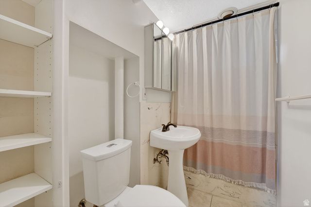 310 W 4675 S, Washington Terrace, UT 84405