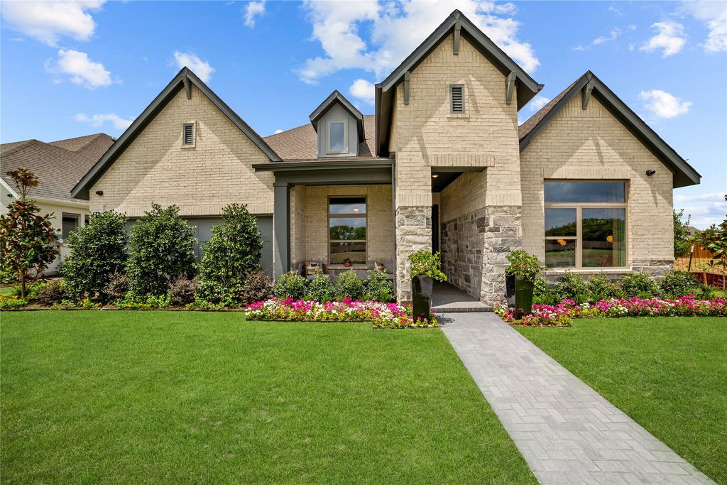 609 Long Trail, Mansfield, TX 76063