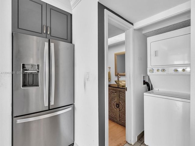 301 174th St 2205, Sunny Isles Beach, FL 33160