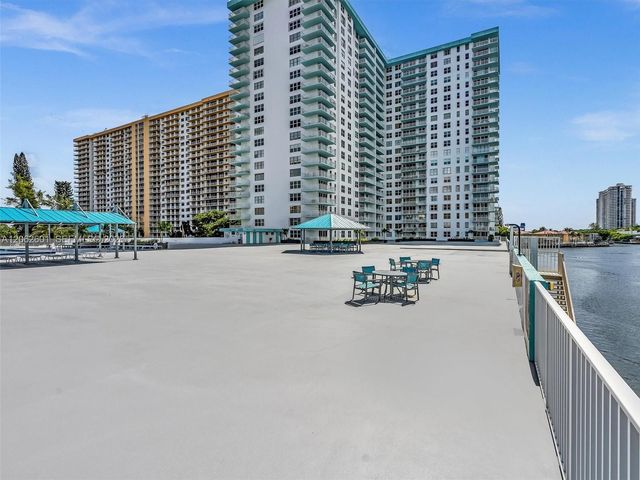 301 174th St 2205, Sunny Isles Beach, FL 33160
