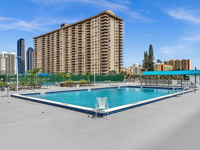 301 174th St 2205, Sunny Isles Beach, FL 33160