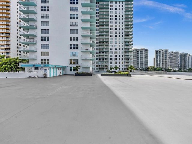 301 174th St 2205, Sunny Isles Beach, FL 33160