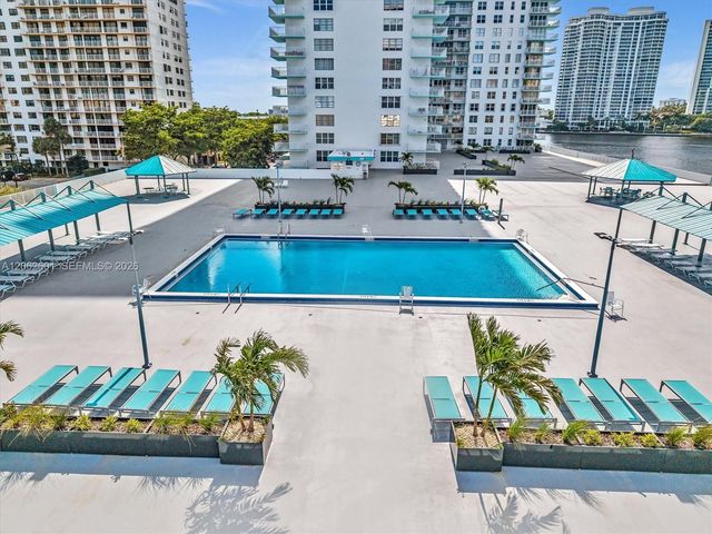 301 174th St 2205, Sunny Isles Beach, FL 33160