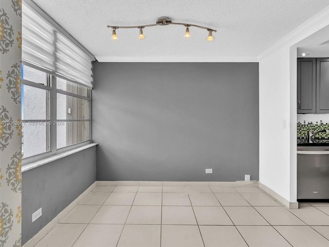 301 174th St 2205, Sunny Isles Beach, FL 33160