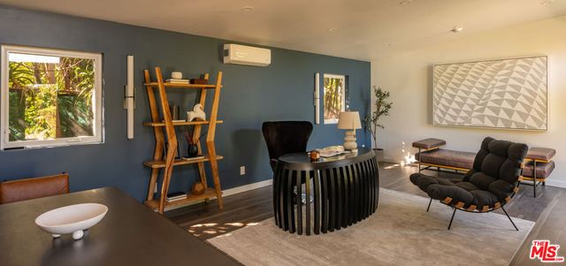 7139 Macapa Drive, Los Angeles, CA 90068