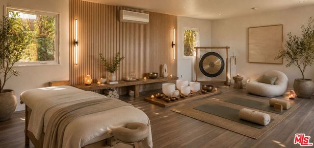 7139 Macapa Drive, Los Angeles, CA 90068