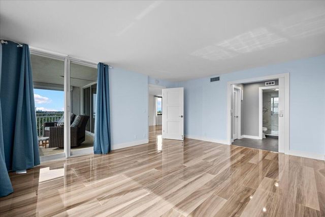 911 Ocean Drive 601, Juno Beach, FL 33408