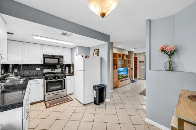 4523 College Way H, San Diego, CA 92115