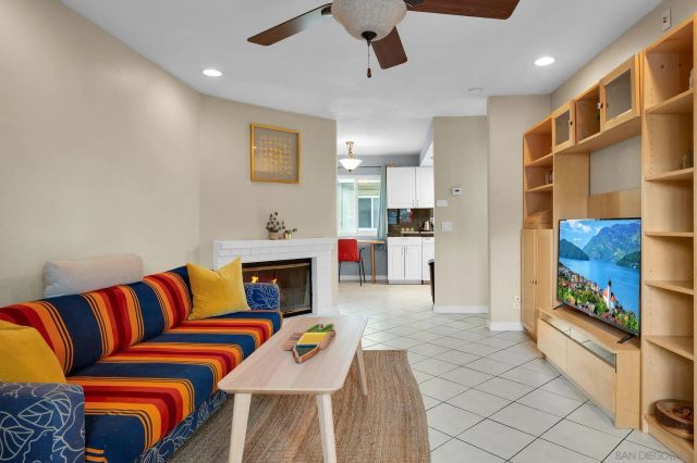 4523 College Way H, San Diego, CA 92115