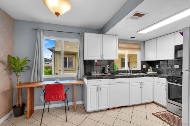 4523 College Way H, San Diego, CA 92115