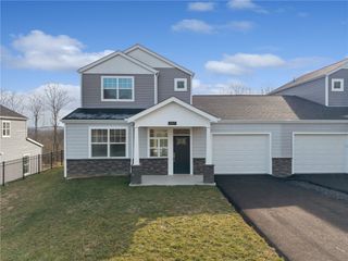 2217 Lebanon Dr, Elizabeth Twp/boro, PA 15135