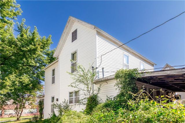 407 W 3rd Street, Chanute, KS 66720