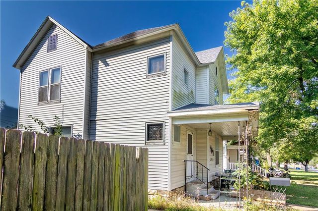 407 W 3rd Street, Chanute, KS 66720