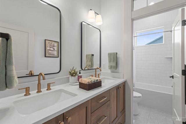 24990 Belgian Way, Middleton, ID 83644