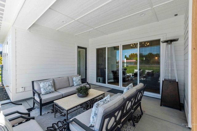 24990 Belgian Way, Middleton, ID 83644