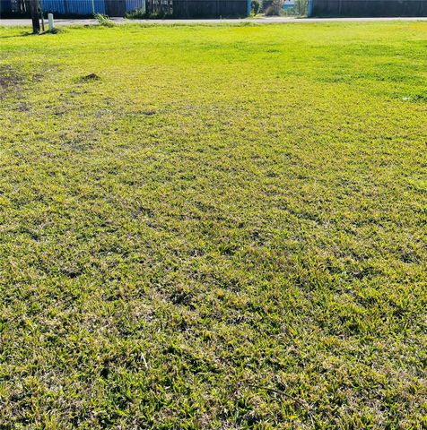 235 Leeward Way, Freeport, TX 77541