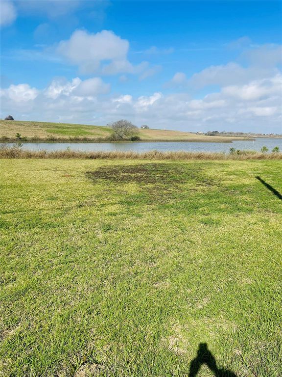 235 Leeward Way, Freeport, TX 77541