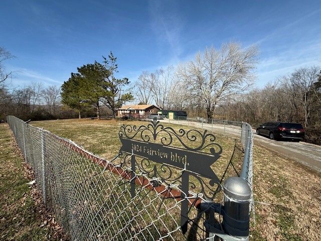 3024 Fairview Blvd, Fairview, TN 37062