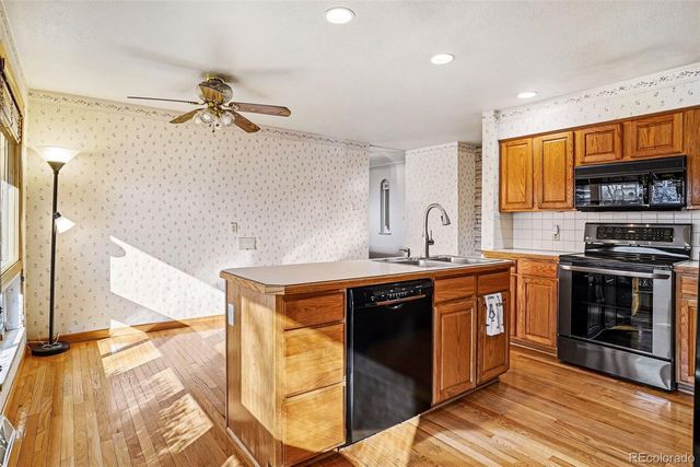 4850 S Inca Street, Englewood, CO 80110