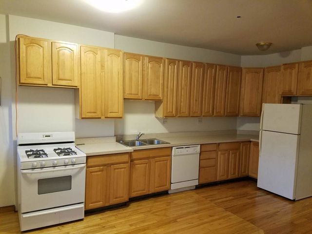 3728 N Wilton Avenue 2, Chicago, IL 60613