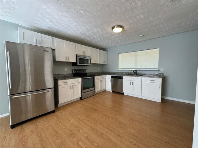 7230 Mockingbird Trail, Riverdale, GA 30274