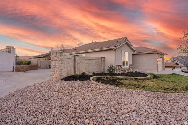 647 E PINTURA DR, St. George, UT 84790