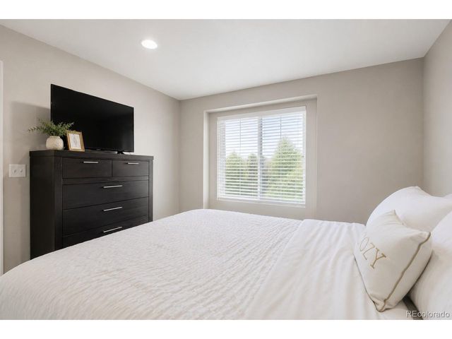 1558 Sorenson Dr, Windsor, CO 80550