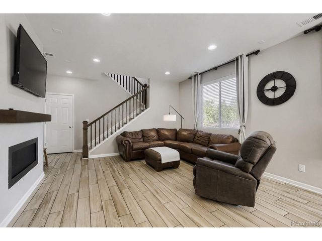 1558 Sorenson Dr, Windsor, CO 80550