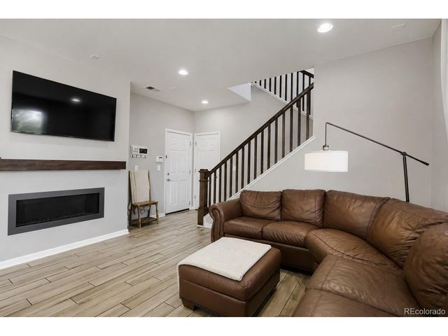 1558 Sorenson Dr, Windsor, CO 80550