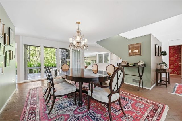 950 Blackburn Rd, Sewickley Heights, PA 15143