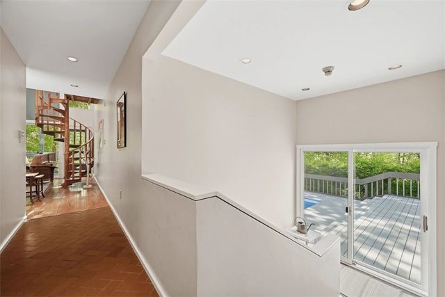 950 Blackburn Rd, Sewickley Heights, PA 15143