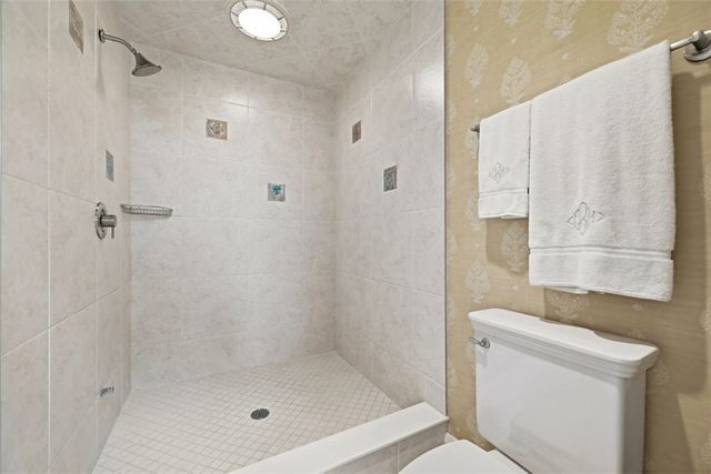 950 Blackburn Rd, Sewickley Heights, PA 15143