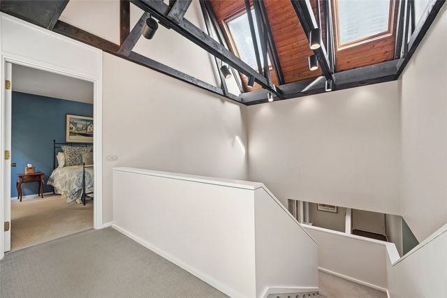 950 Blackburn Rd, Sewickley Heights, PA 15143